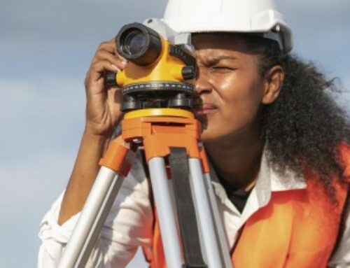 Géomètres-experts : arpentage vs bornage